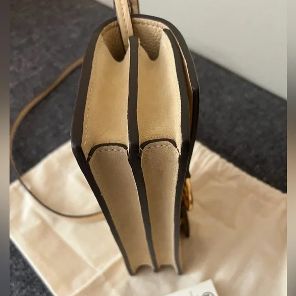 Tory Burch Miller Wallet Crossbody in Vanilla Soft Serve - Picture 5 of 15